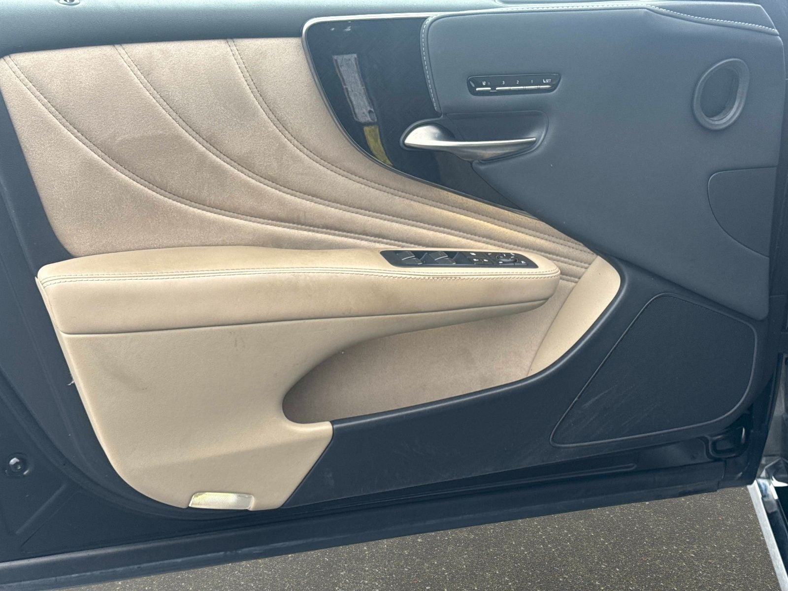 2022 Lexus LS 500 Base