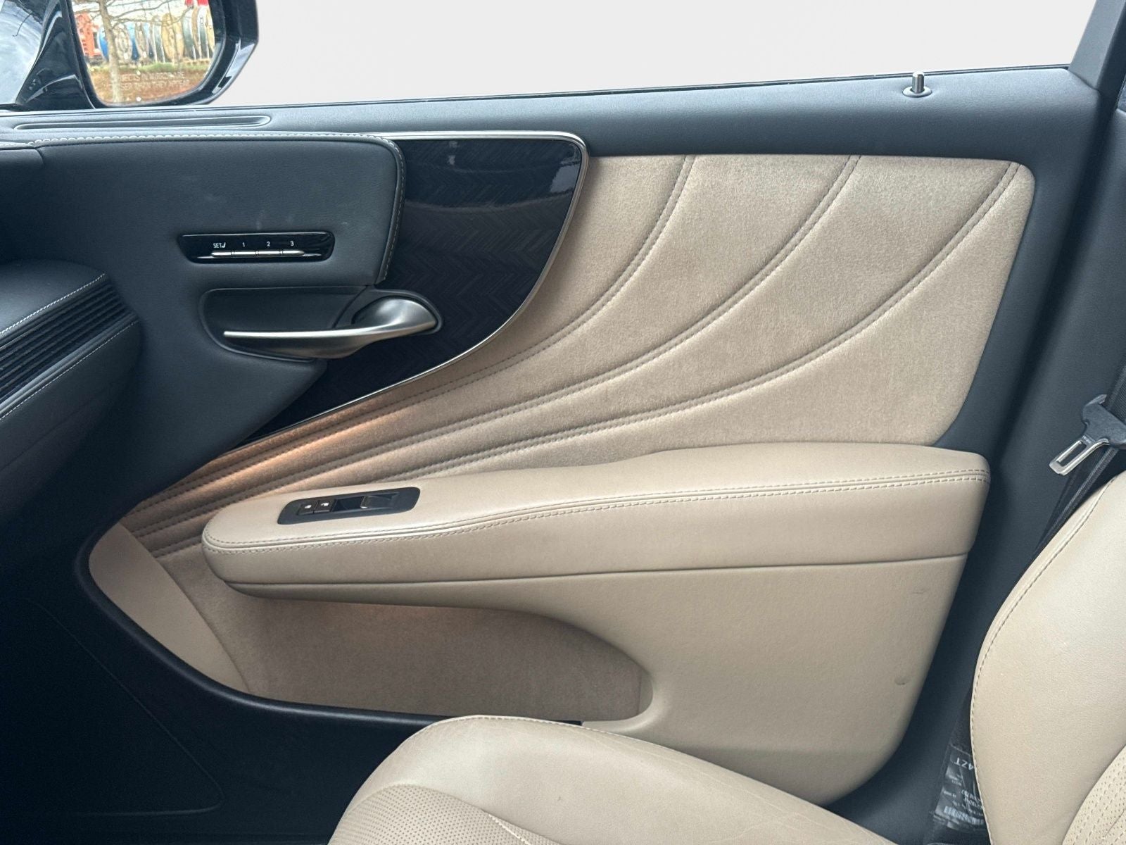 2022 Lexus LS 500 Base