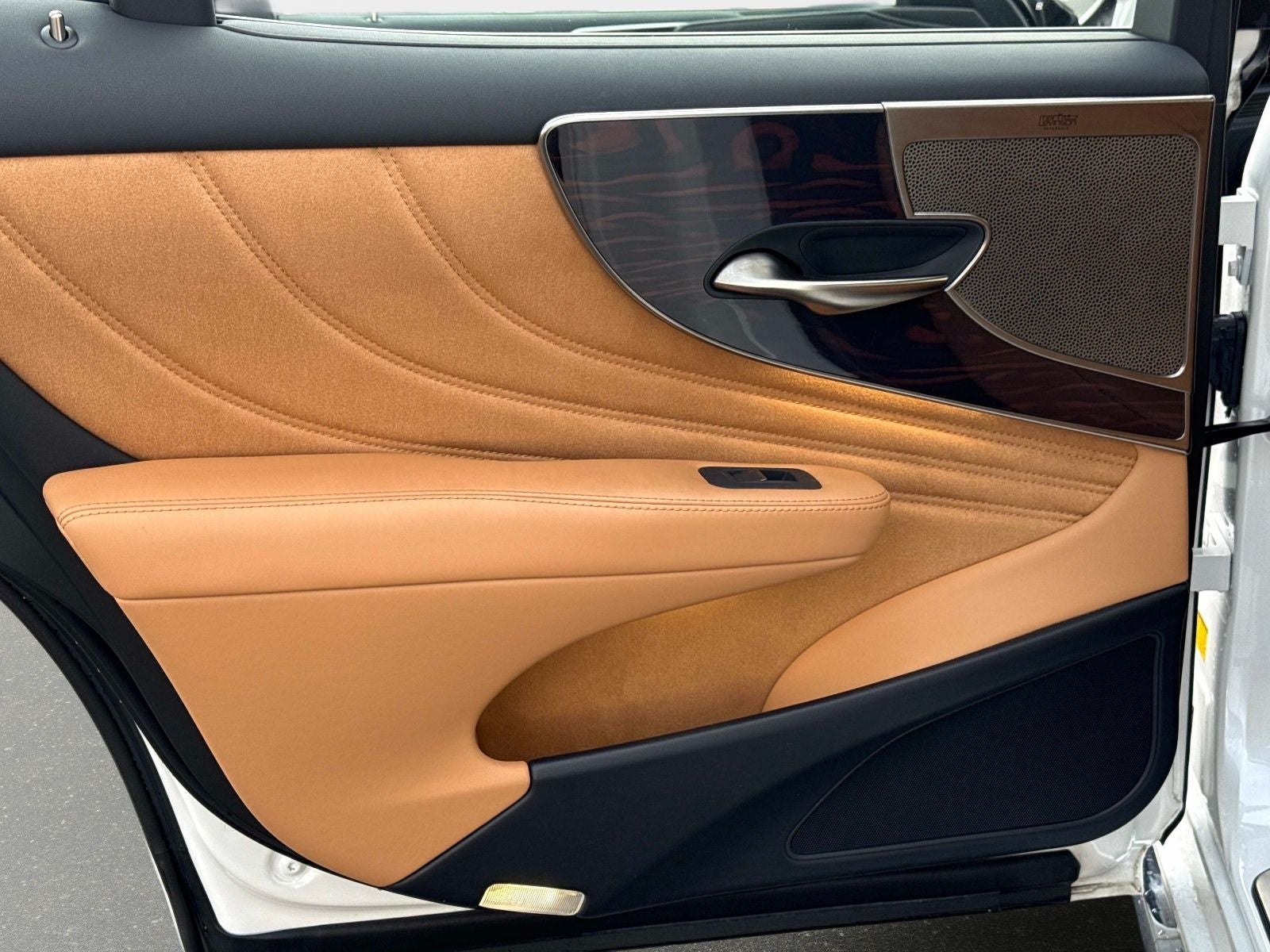 2022 Lexus LS 500 Base