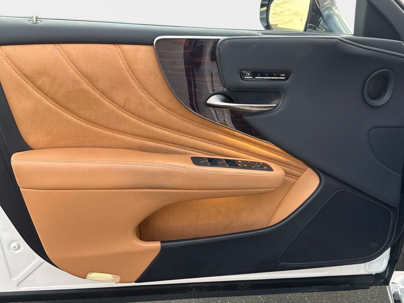 2022 Lexus LS 500 Base