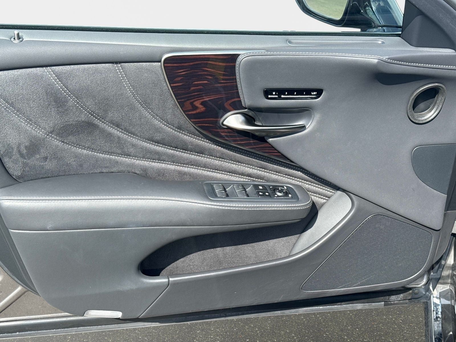 2023 Lexus LS 500 Base