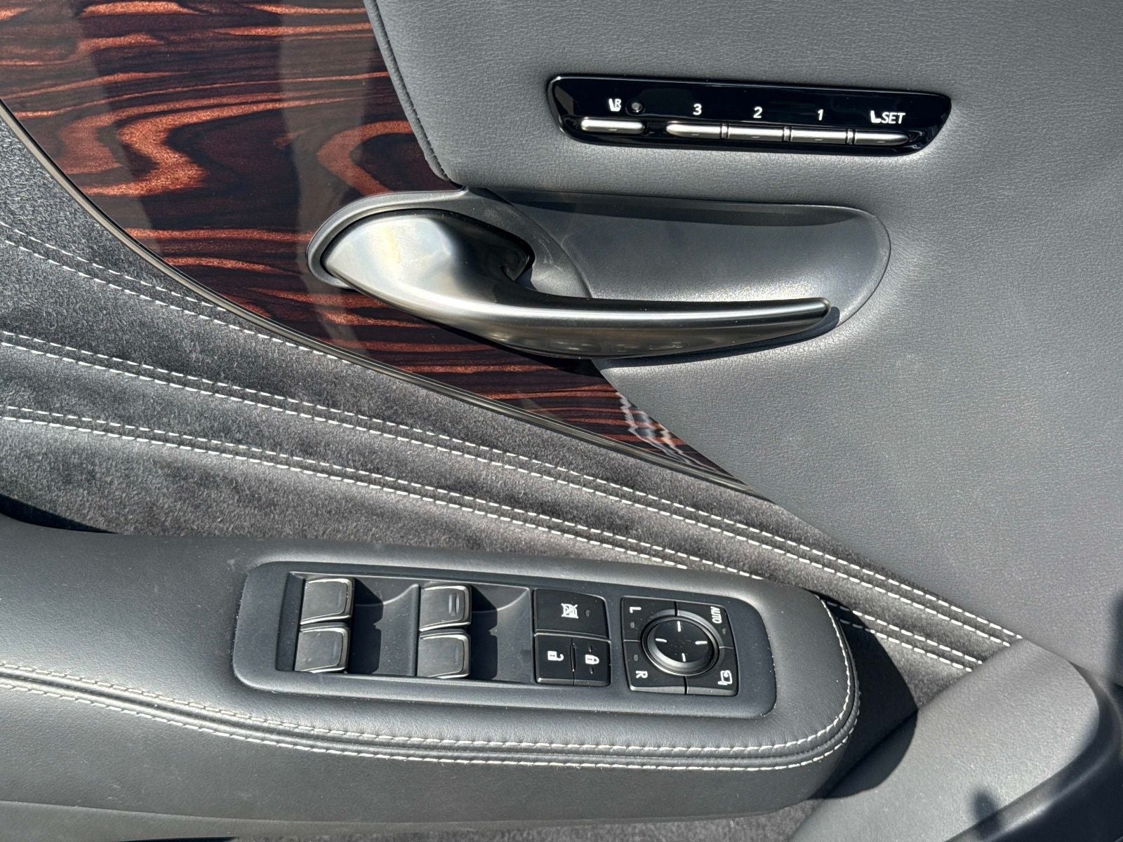 2023 Lexus LS 500 Base