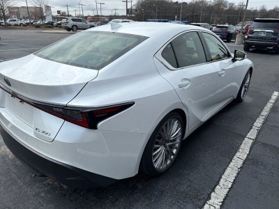 2023 Lexus IS 300