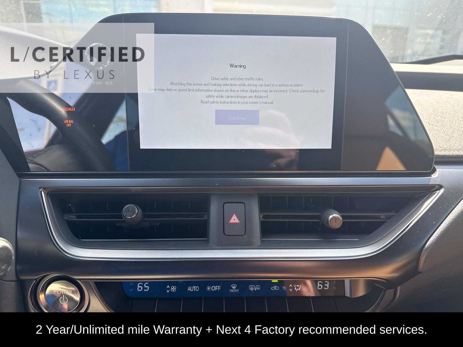2026 Lexus UX 300h Premium