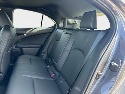 2026 Lexus UX 300h Premium