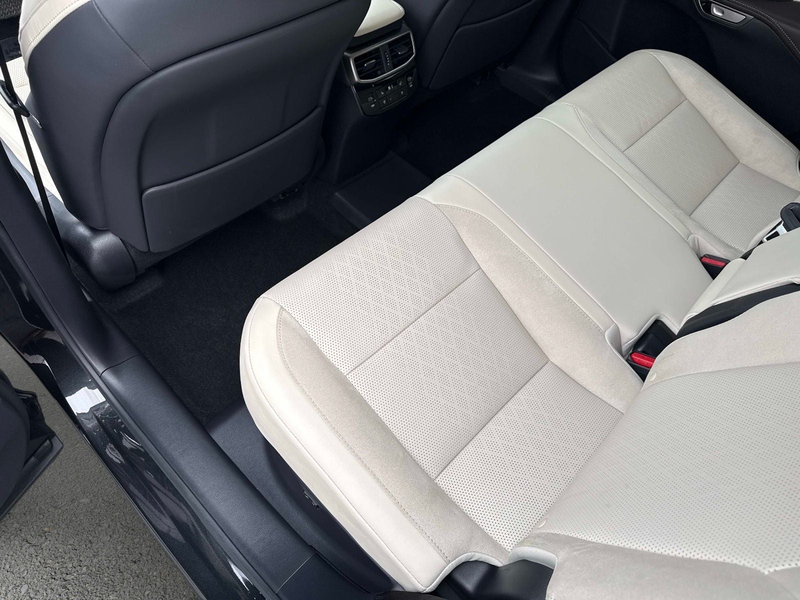 2025 Lexus RX 450h+ Luxury