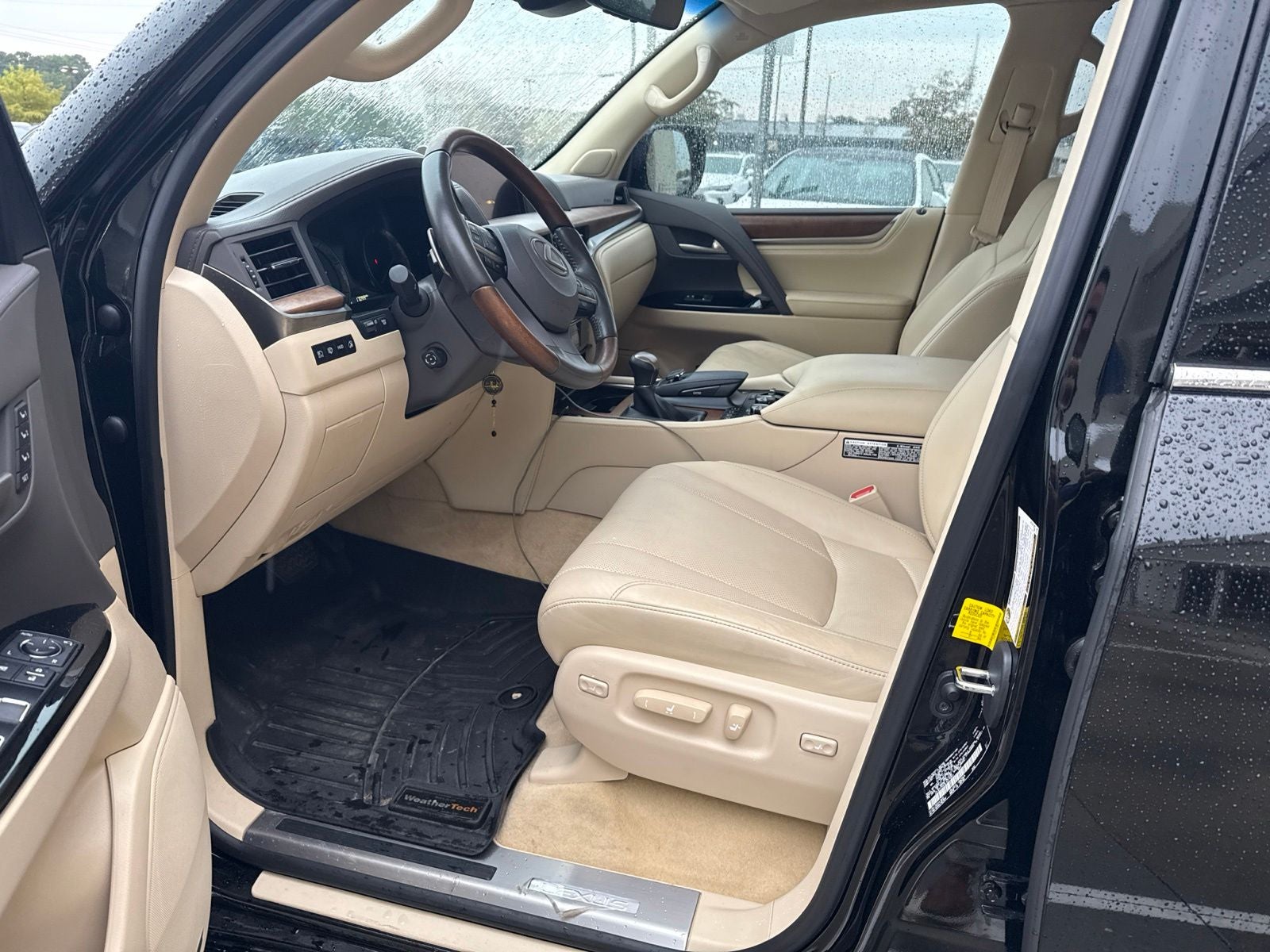 2020 Lexus LX 570