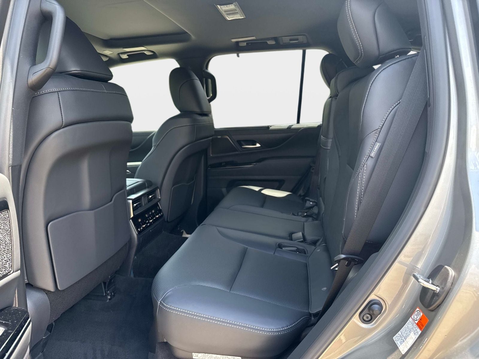 2026 Lexus LX 700h Luxury