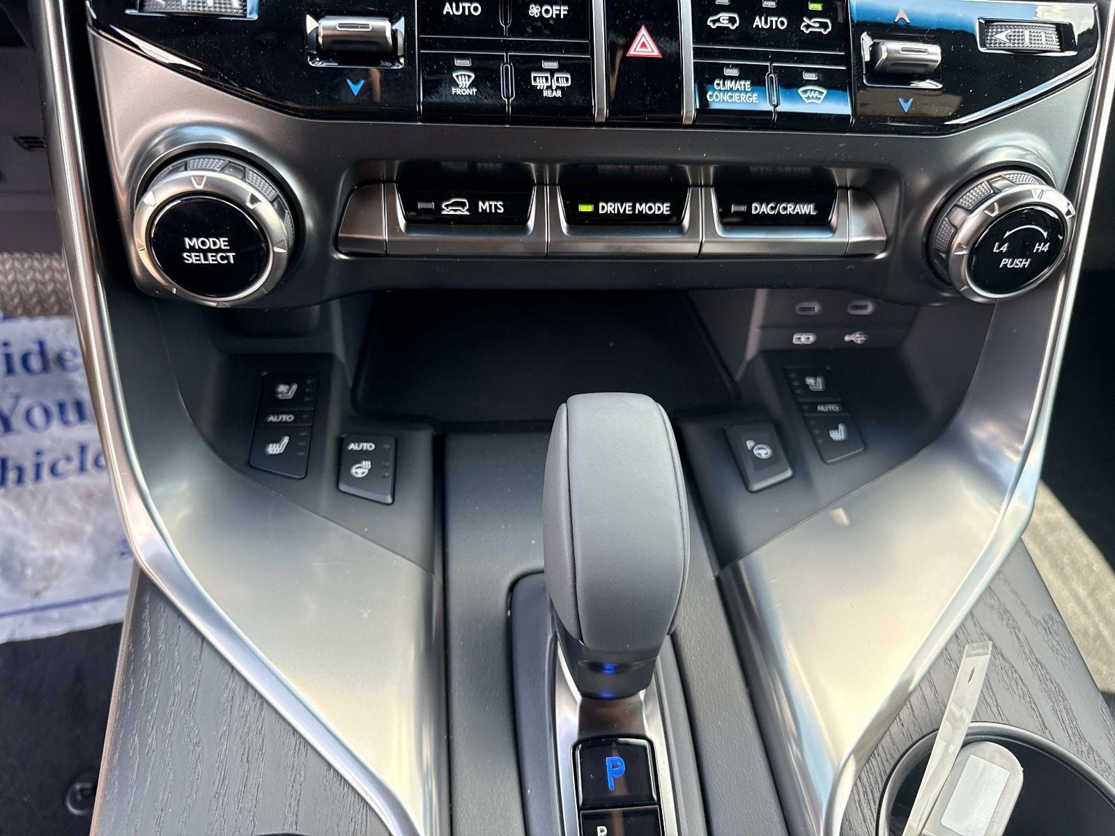 2026 Lexus LX 700h Luxury