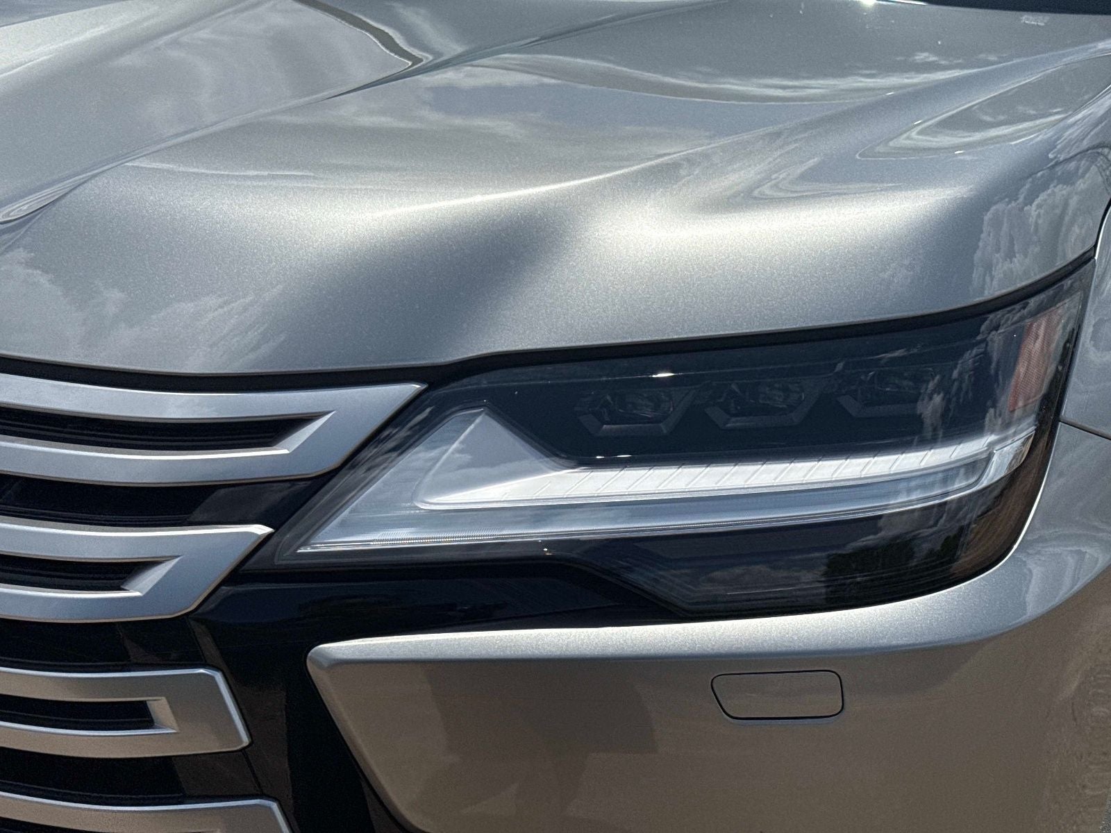 2026 Lexus LX 700h Luxury