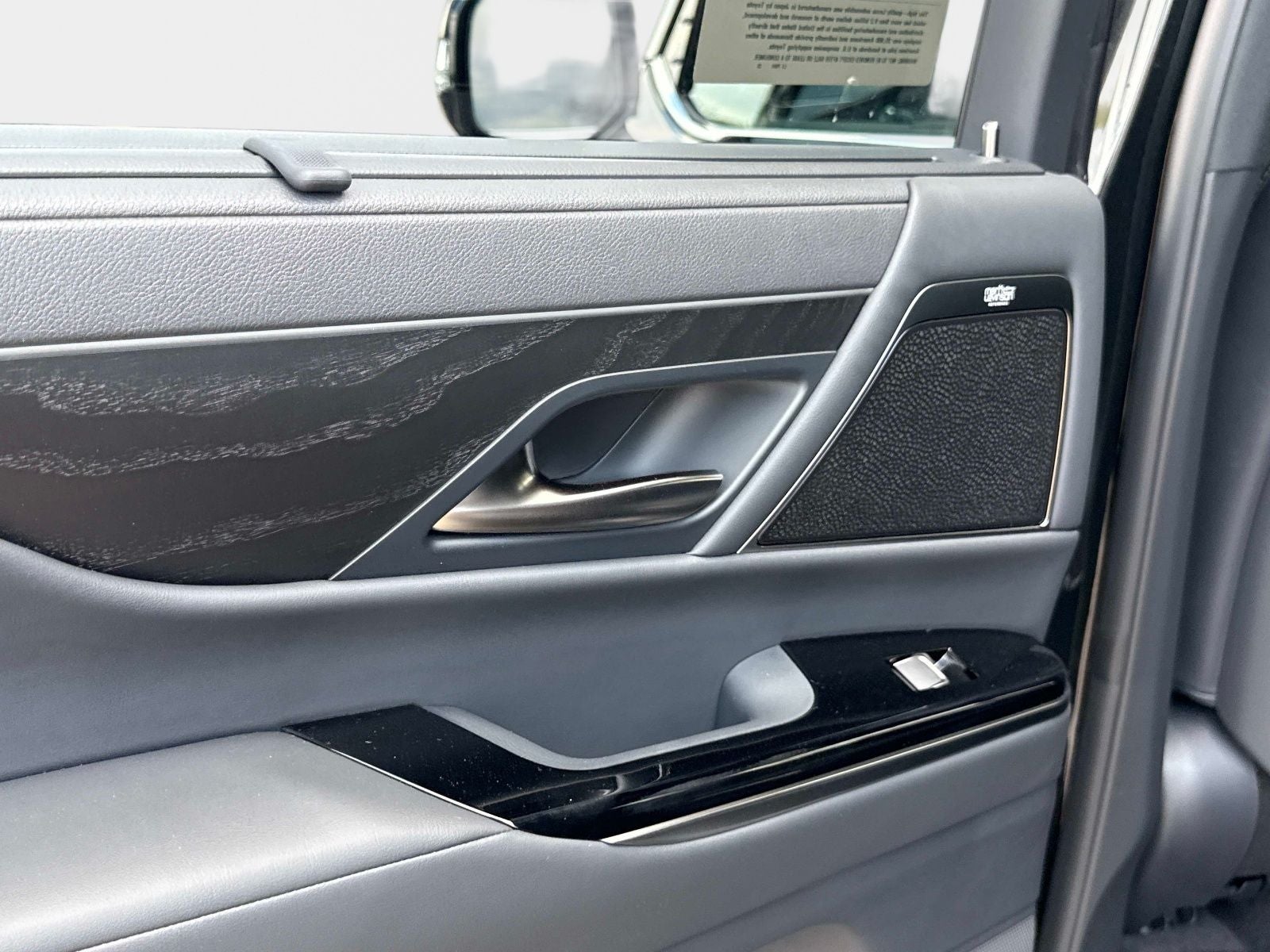 2026 Lexus LX 700h Luxury