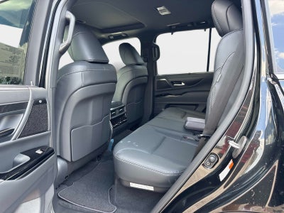 2026 Lexus LX 700h Luxury