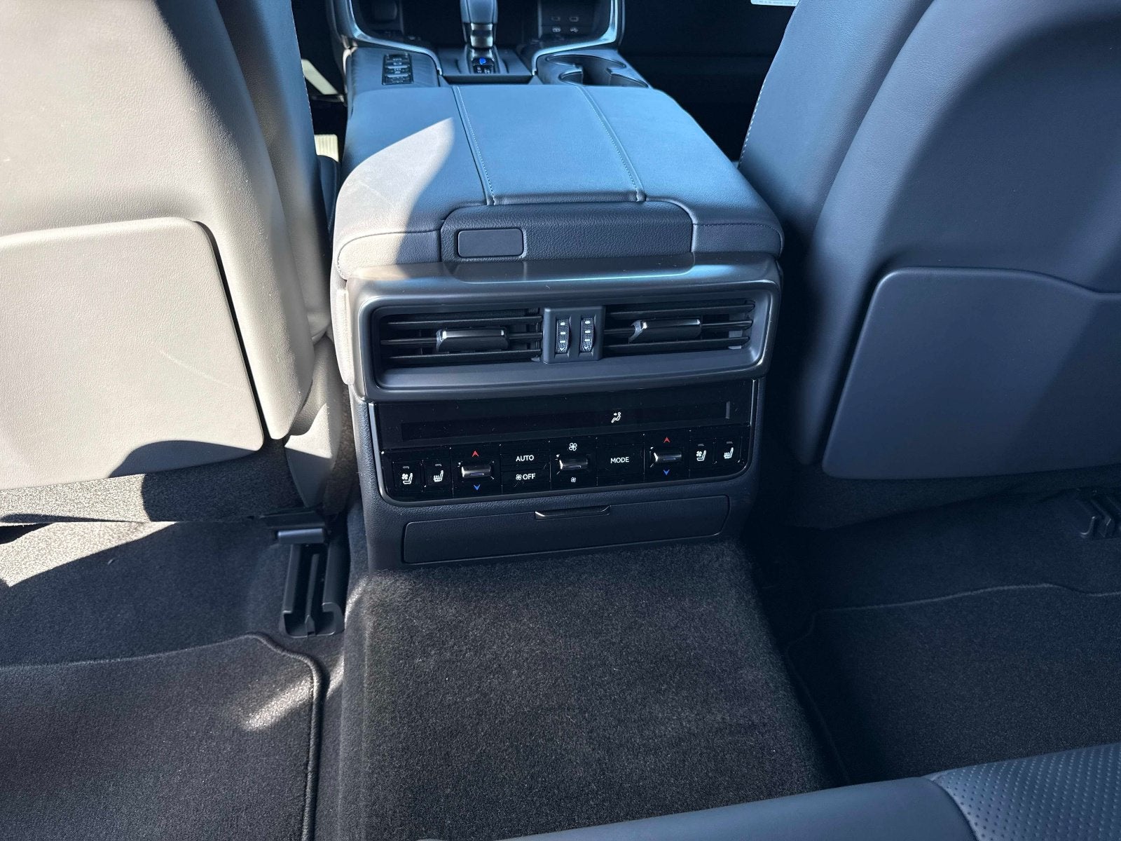 2026 Lexus LX 700h Luxury