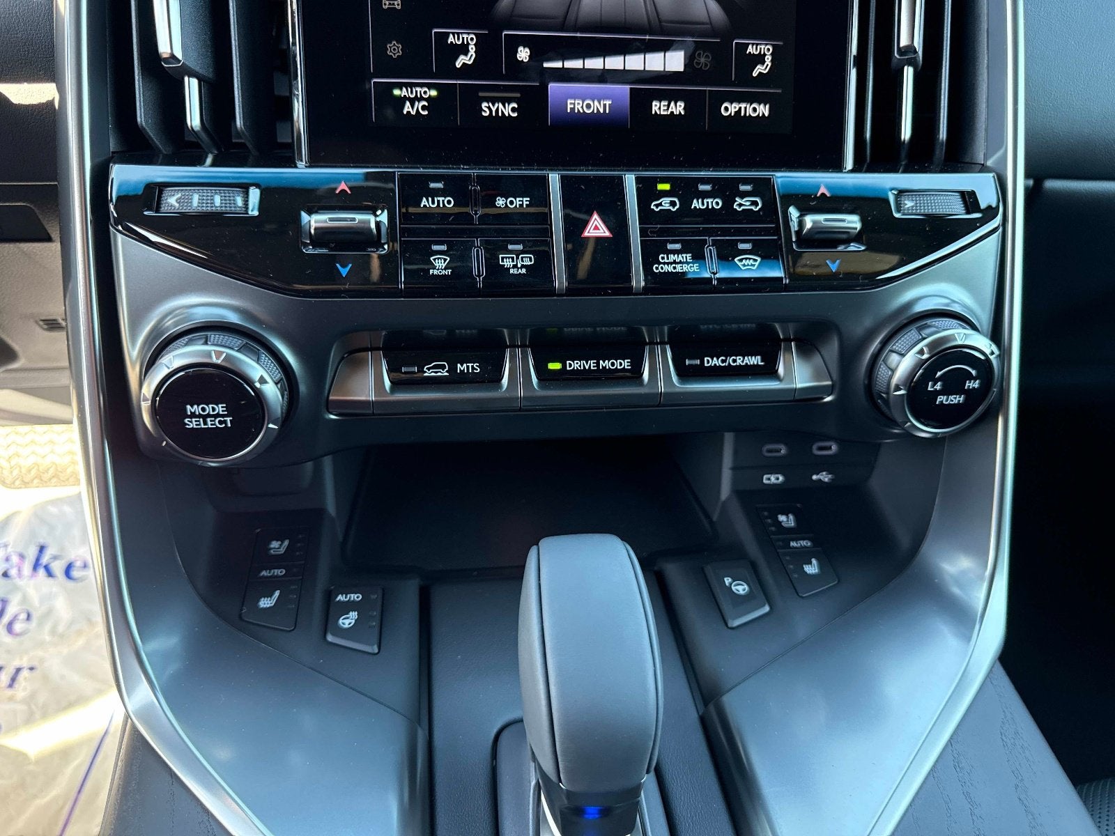 2026 Lexus LX 700h Luxury
