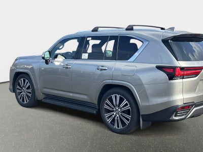 2026 Lexus LX 700h Luxury