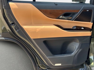 2026 Lexus LX 700h Luxury