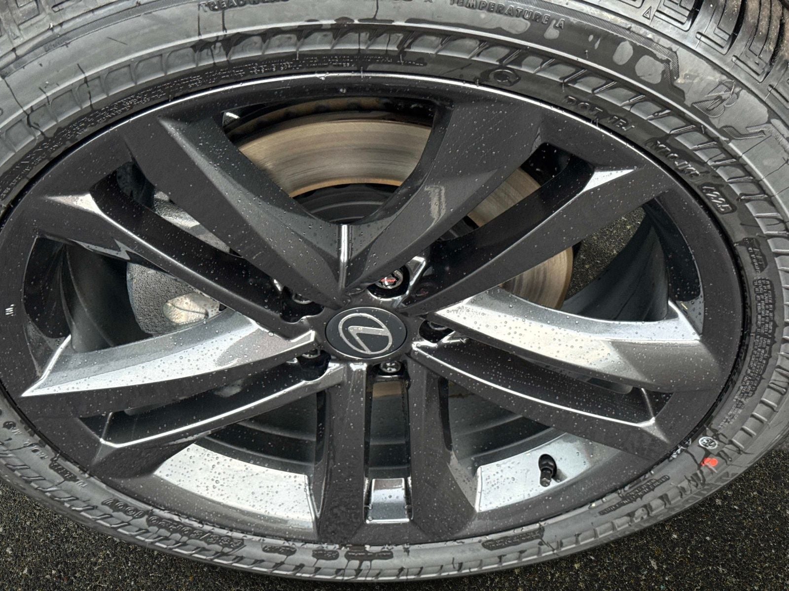 2026 Lexus NX 450h+ Luxury