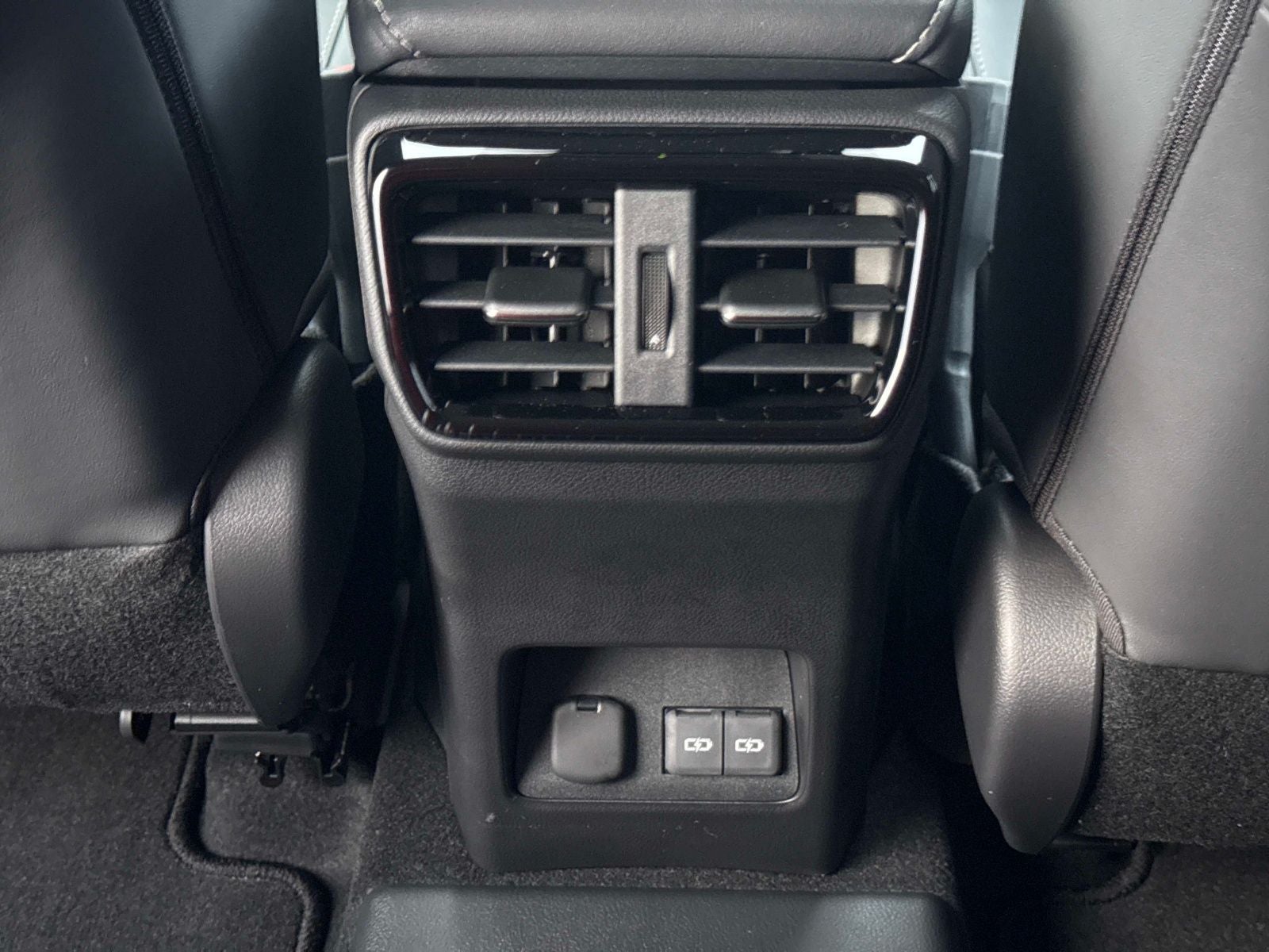 2026 Lexus NX 450h+ Luxury