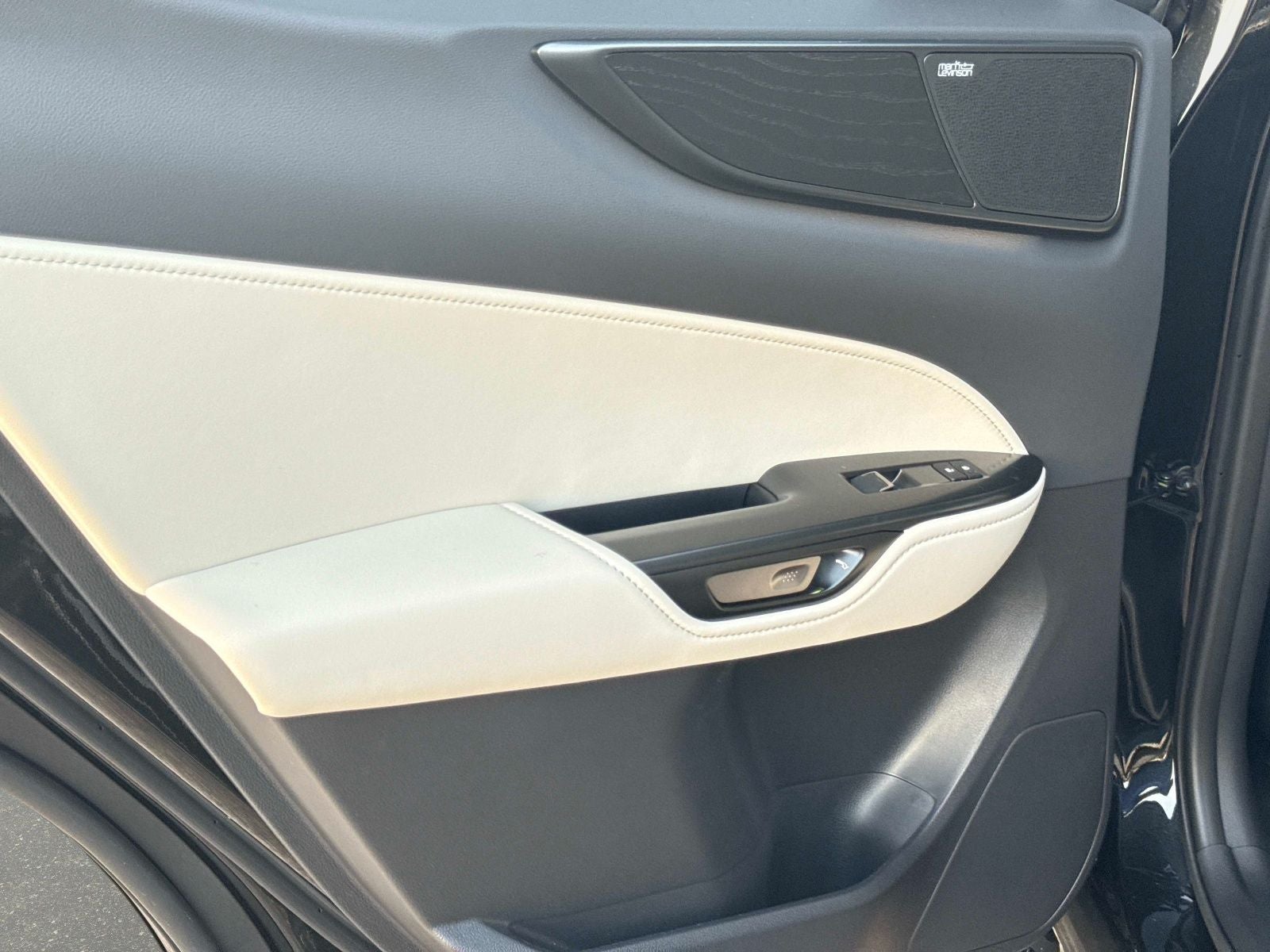 2026 Lexus NX 450h+ Luxury