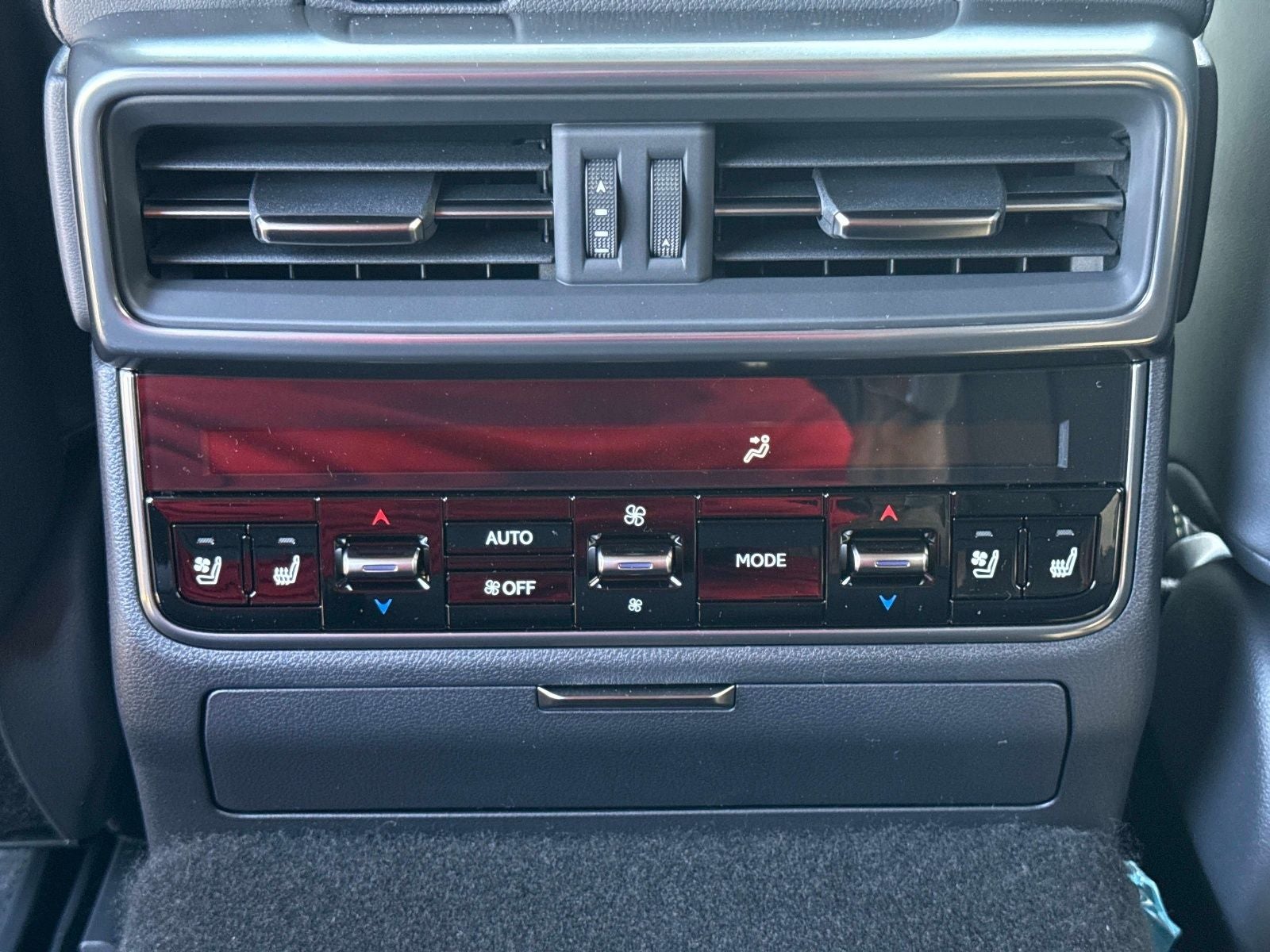 2026 Lexus LX 700h Overtrail
