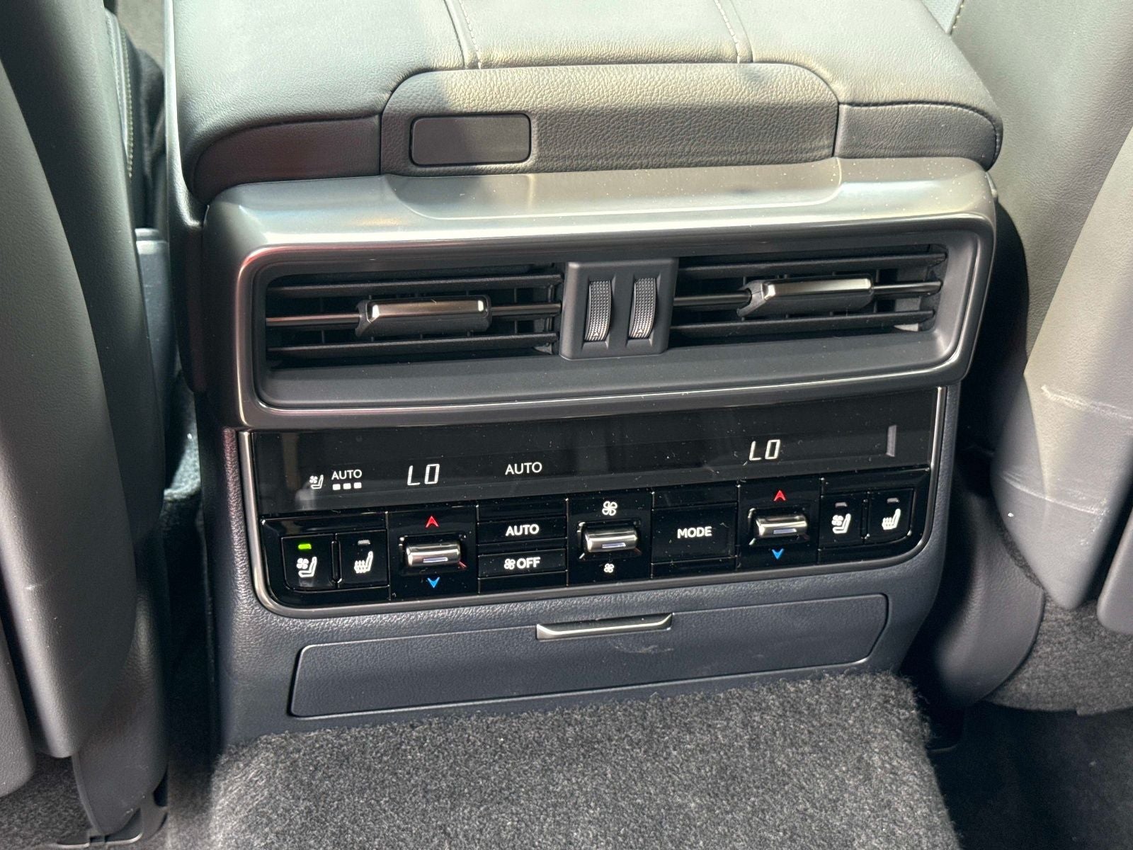 2026 Lexus LX 700h Overtrail