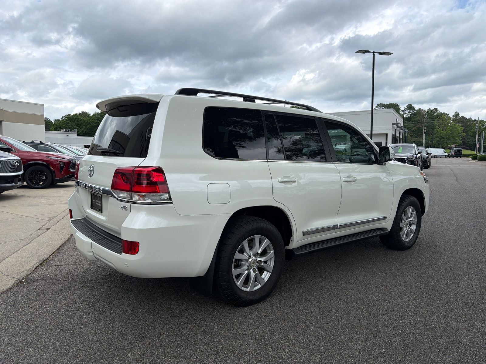 2018 Toyota Land Cruiser Base