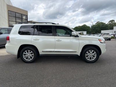 2018 Toyota Land Cruiser Base