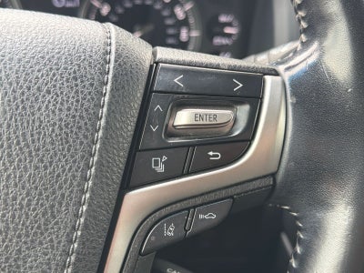 2018 Toyota Land Cruiser Base
