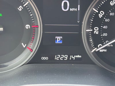 2018 Toyota Land Cruiser Base