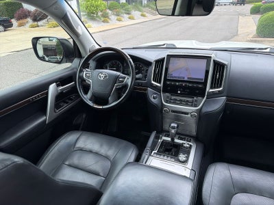 2018 Toyota Land Cruiser Base