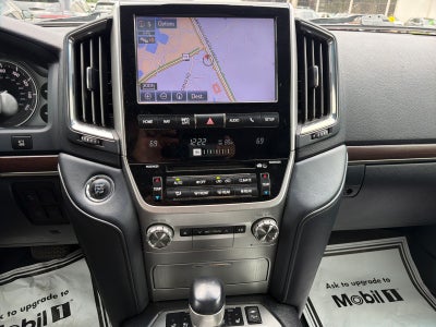 2018 Toyota Land Cruiser Base