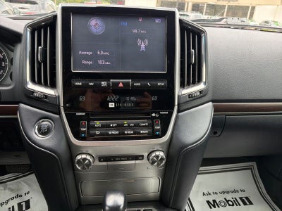 2018 Toyota Land Cruiser Base