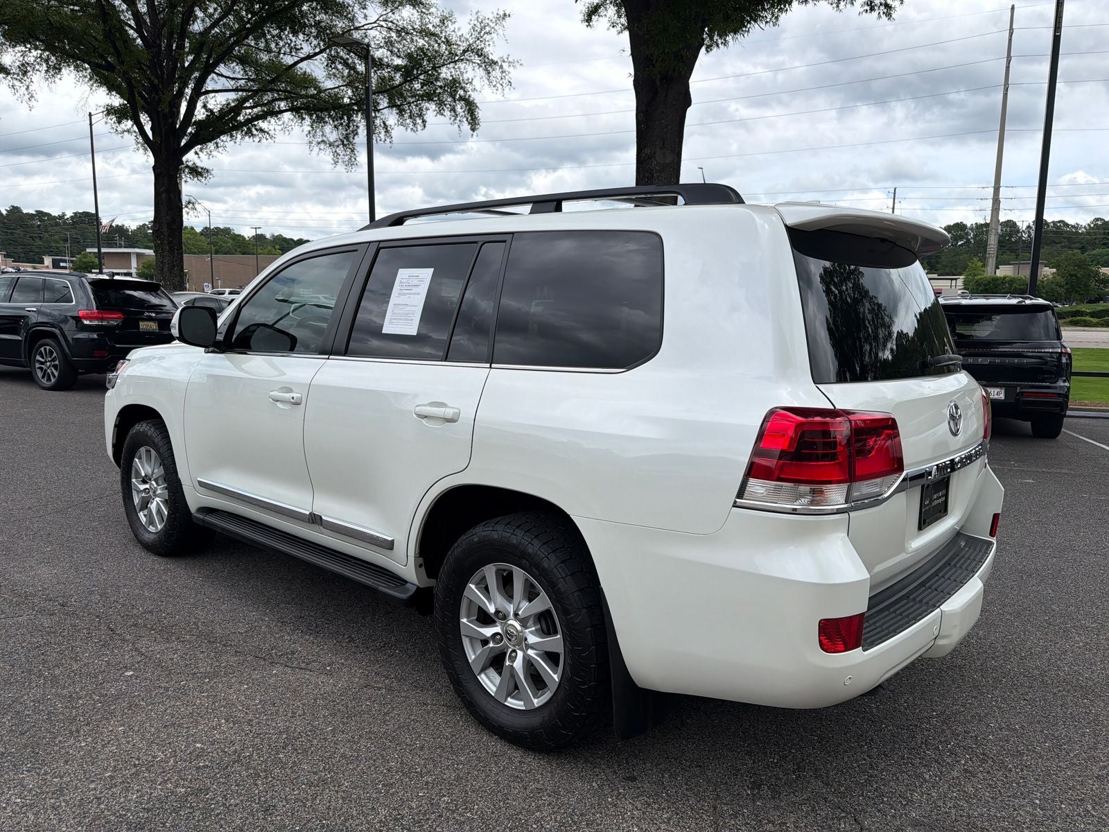 2018 Toyota Land Cruiser Base