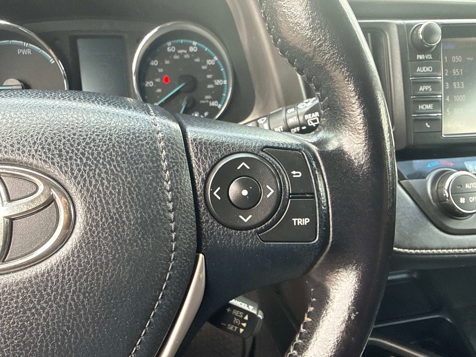 2016 Toyota RAV4 Hybrid XLE
