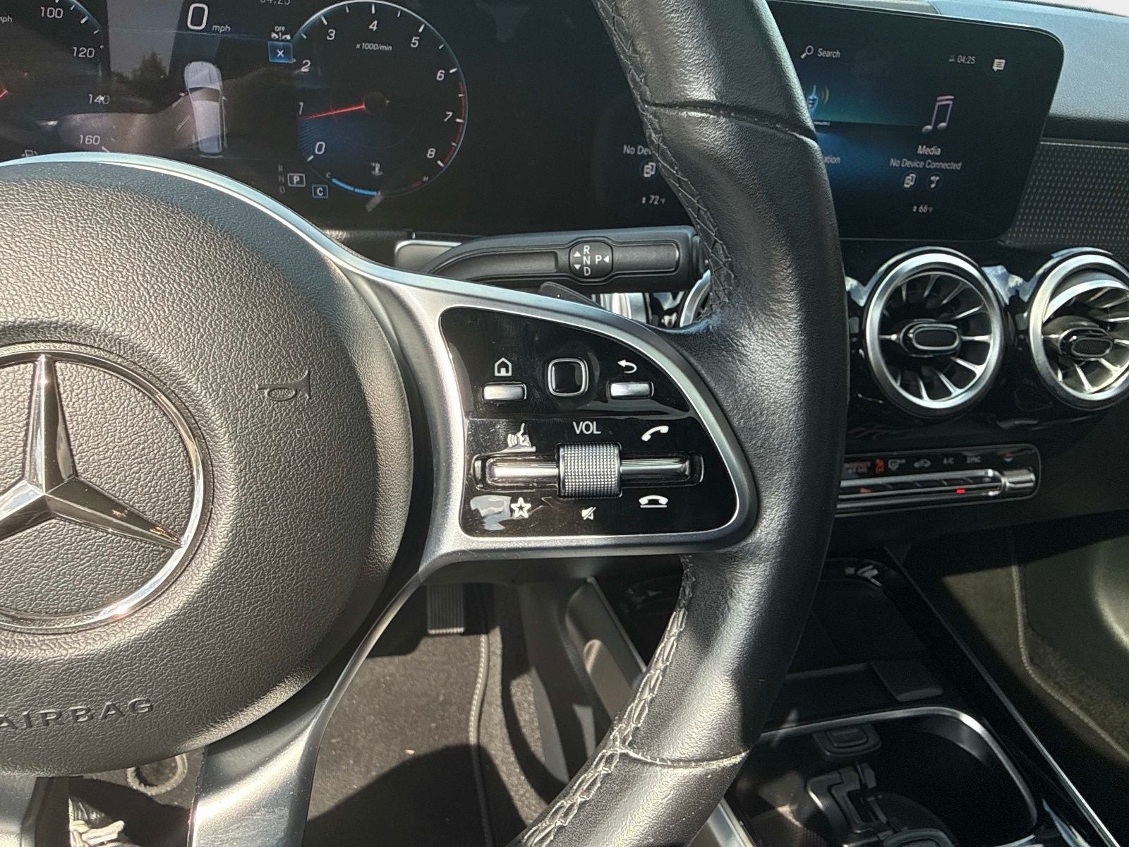 2023 Mercedes-Benz GLB GLB 250