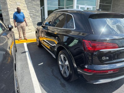 2023 Audi Q5 40 Premium Plus quattro