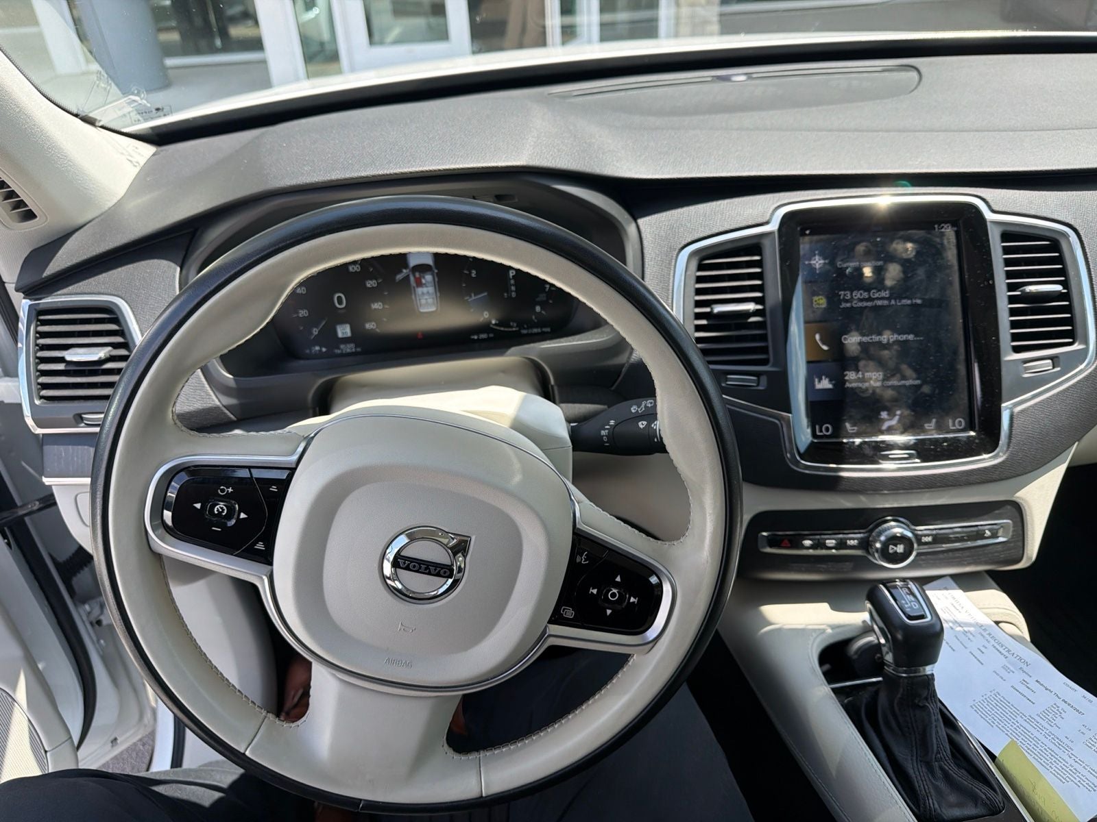 2020 Volvo XC90 T6 Momentum