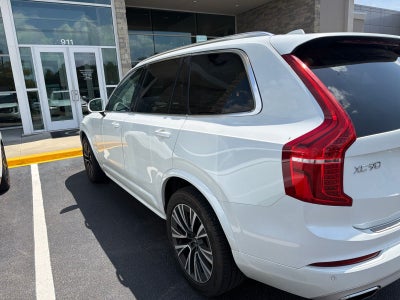 2020 Volvo XC90 T6 Momentum