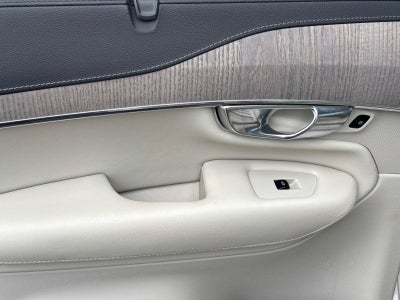 2022 Volvo XC90 T6 Inscription