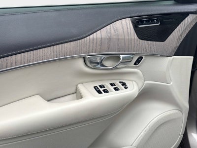 2022 Volvo XC90 T6 Inscription