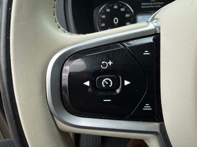 2022 Volvo XC90 T6 Inscription