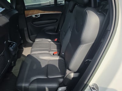 2023 Volvo XC90 B5 Plus